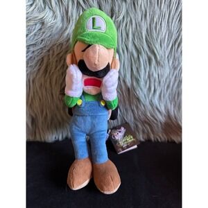 NWT Nintendo Luigi's Mansion Plush Toy Doll  11" tall